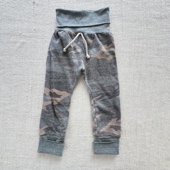 Childhoods Gray Camo Joggers GUC 4T - Picture 1 of 6